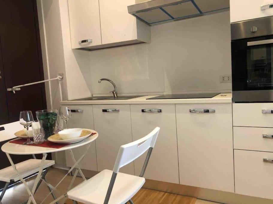 Appartamento Porta Romana Milán Exterior foto